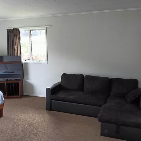 Three-Bedroom House A At 23 Mallard Drive, Selwyn Heights Ροτόρυα Εξωτερικό φωτογραφία